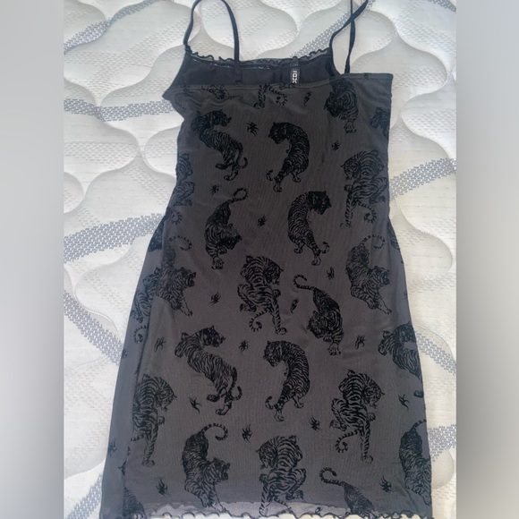 Lacy Tiger Printed Maxi dress - Picture 1 of 2